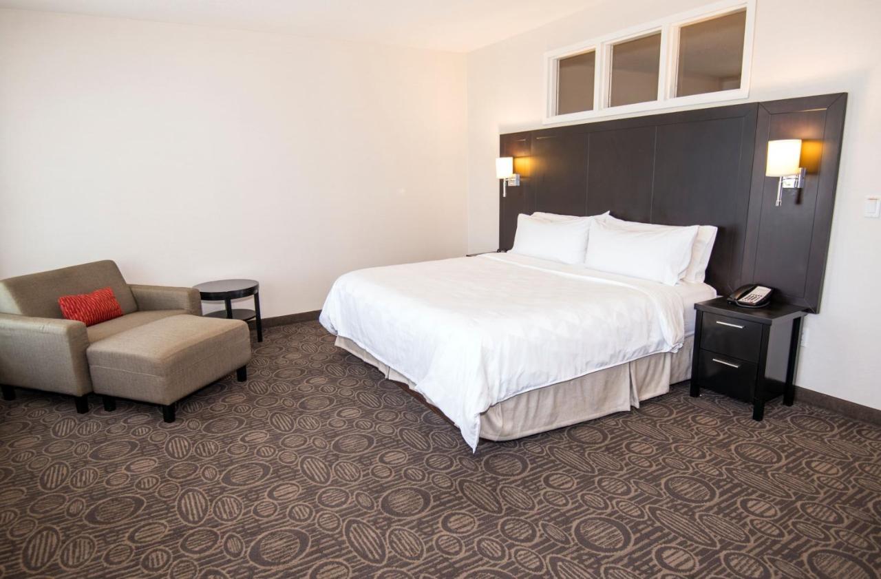 Holiday Inn Hotel & Suites Red Deer By Ihg Exterior photo