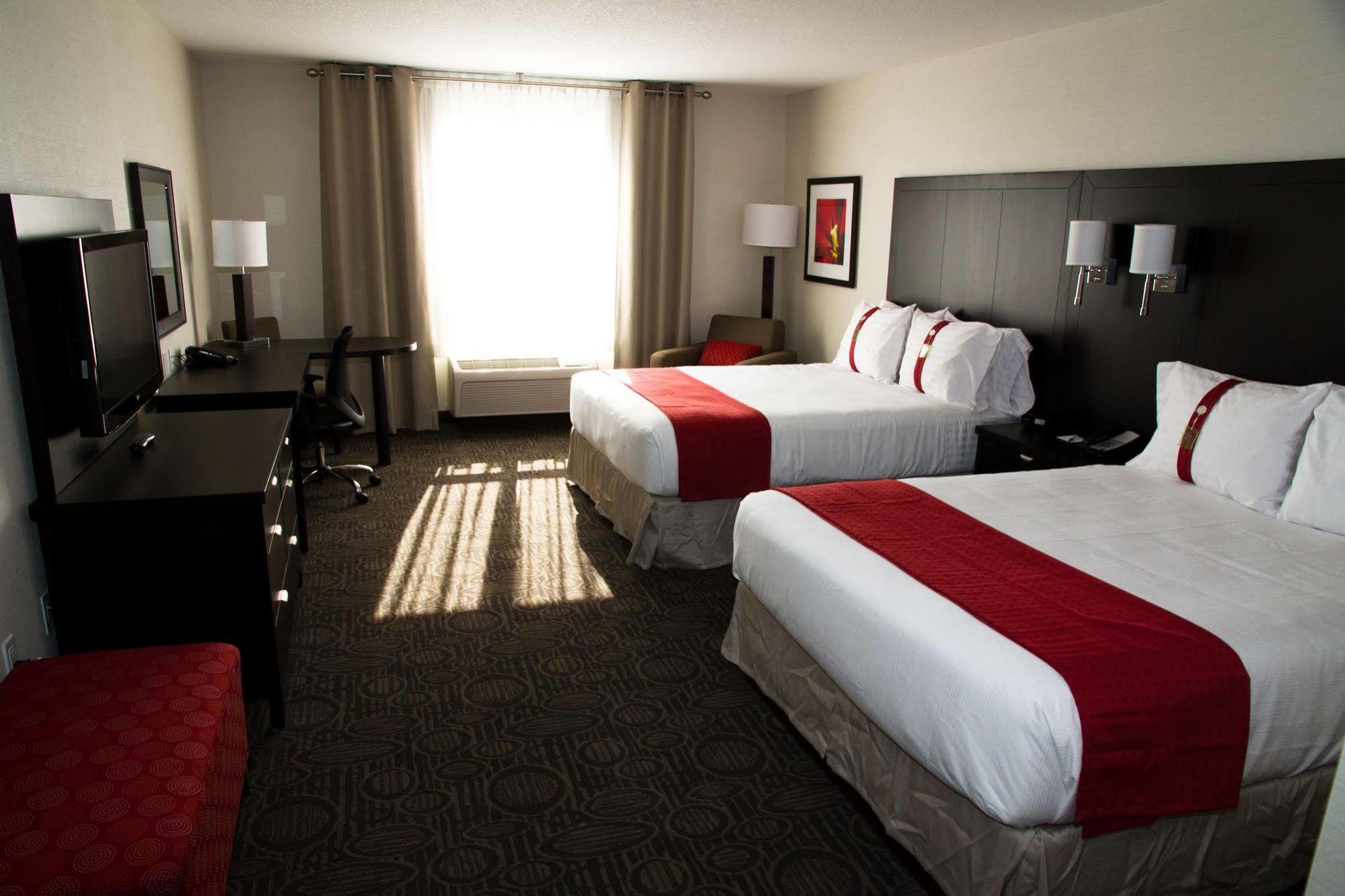 Holiday Inn Hotel & Suites Red Deer By Ihg Exterior photo