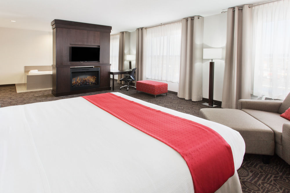 Holiday Inn Hotel & Suites Red Deer By Ihg Exterior photo