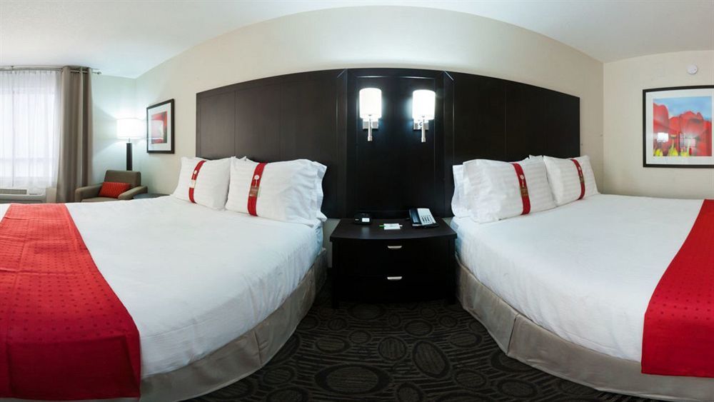 Holiday Inn Hotel & Suites Red Deer By Ihg Exterior photo
