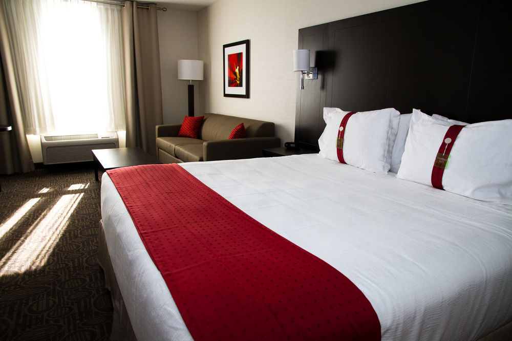 Holiday Inn Hotel & Suites Red Deer By Ihg Exterior photo