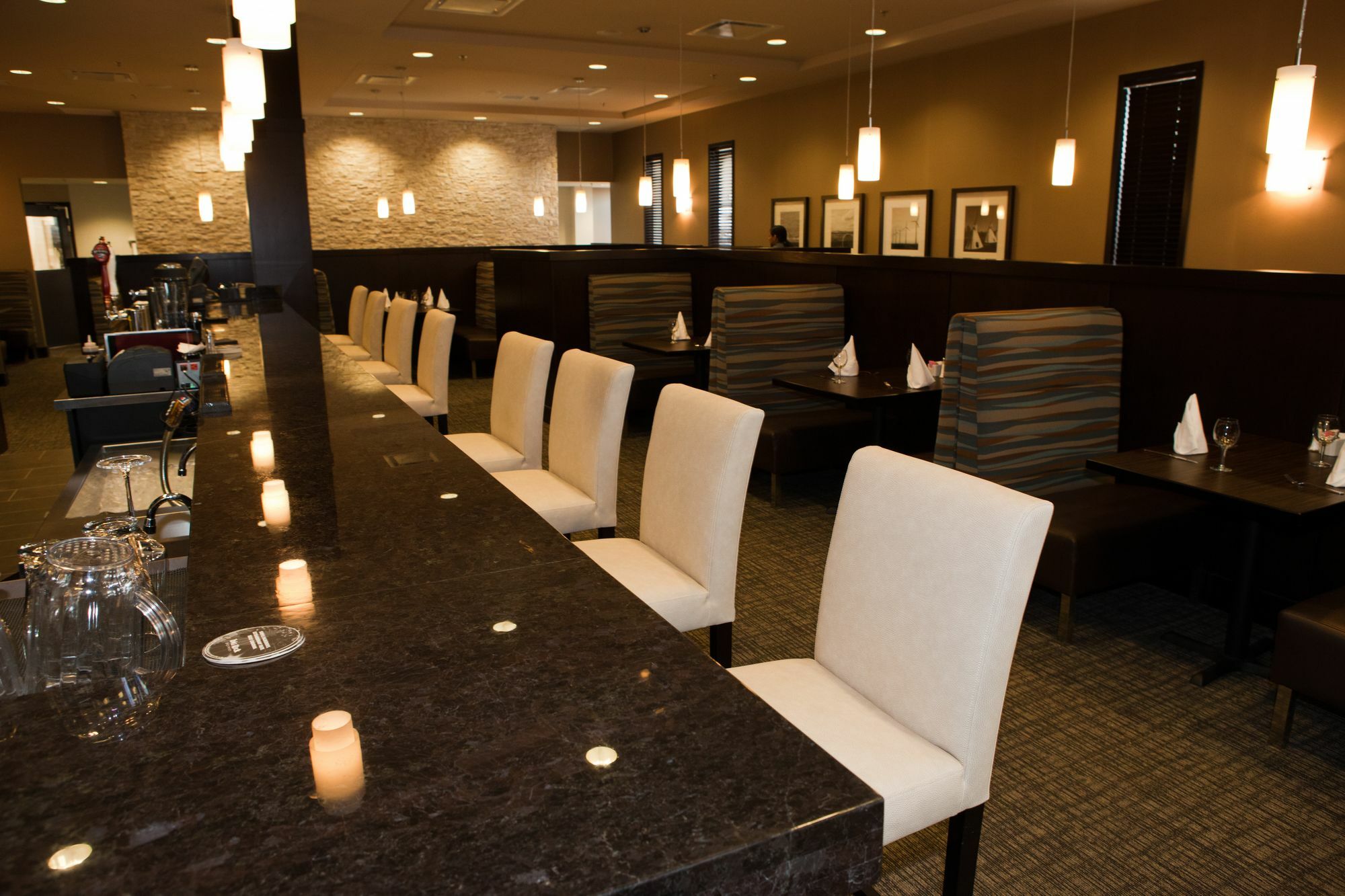 Holiday Inn Hotel & Suites Red Deer By Ihg Exterior photo