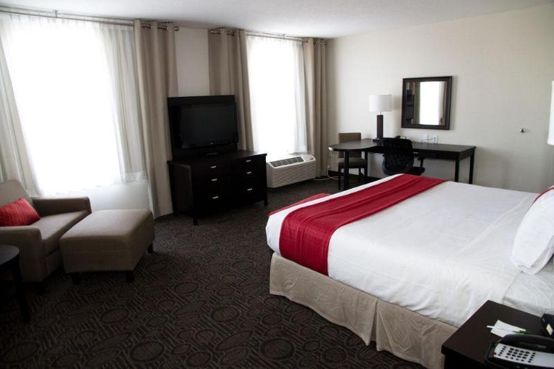 Holiday Inn Hotel & Suites Red Deer By Ihg Exterior photo