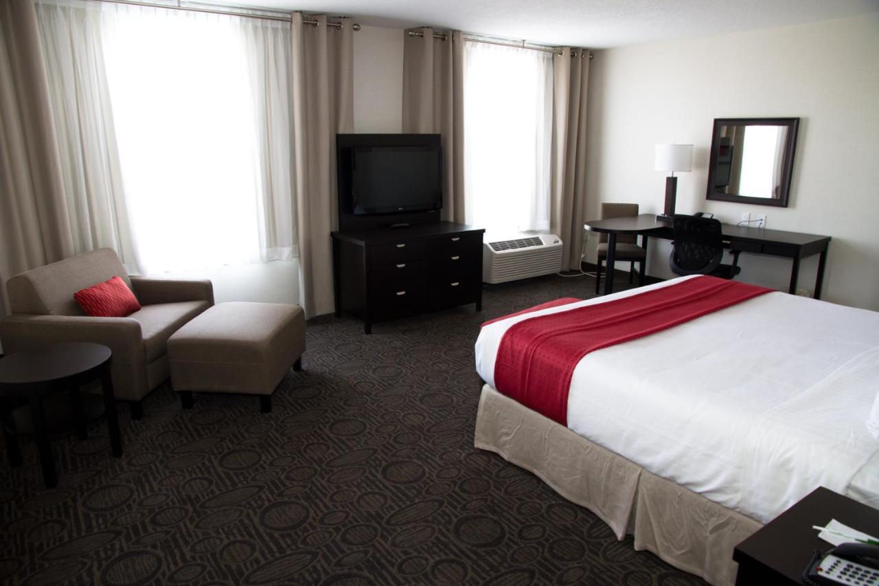 Holiday Inn Hotel & Suites Red Deer By Ihg Exterior photo