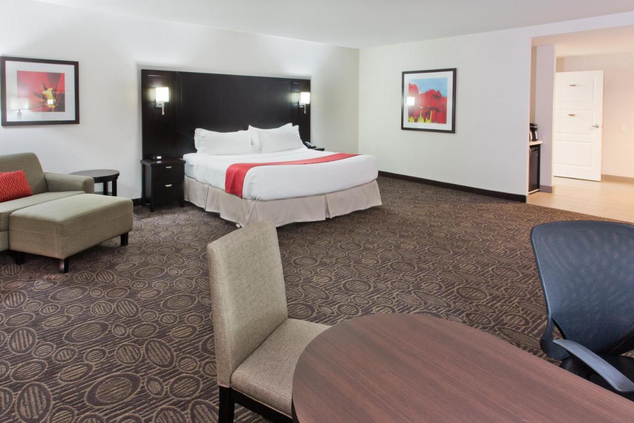 Holiday Inn Hotel & Suites Red Deer By Ihg Exterior photo