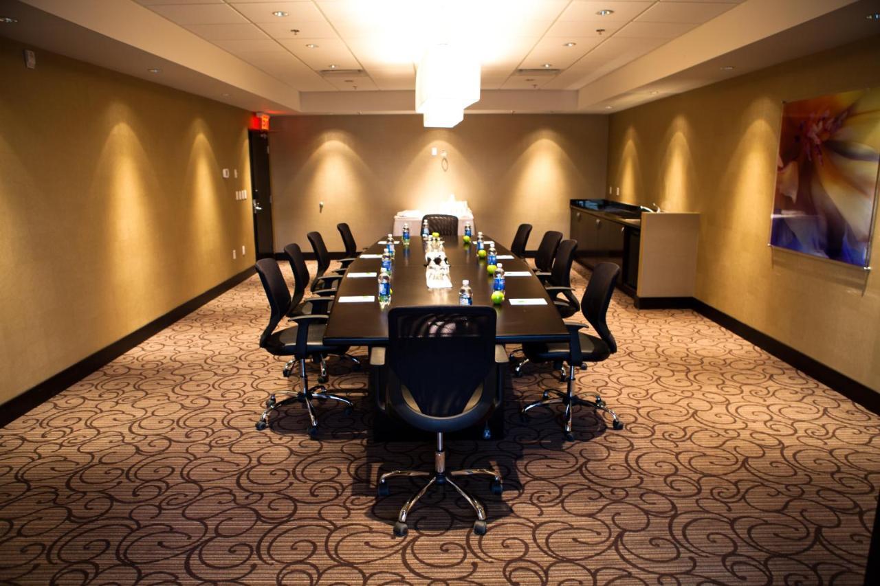 Holiday Inn Hotel & Suites Red Deer By Ihg Exterior photo